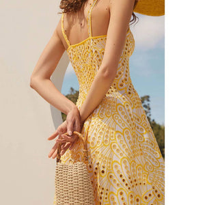 Elegantes Spitzenkleid — Beach & Resort Ready