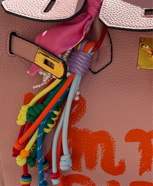Bild in Slideshow öffnen, Trend Bag „I‘m not a B***** Bag“ 30
