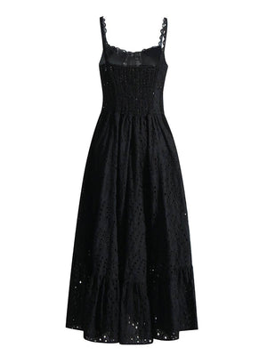 Elegantes Spitzenkleid — Beach & Resort Ready