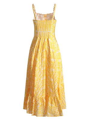 Elegantes Spitzenkleid — Beach & Resort Ready