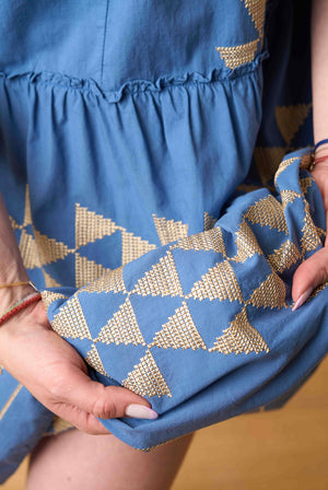 Bild in Slideshow öffnen, greek_archaic_kori_kleid
